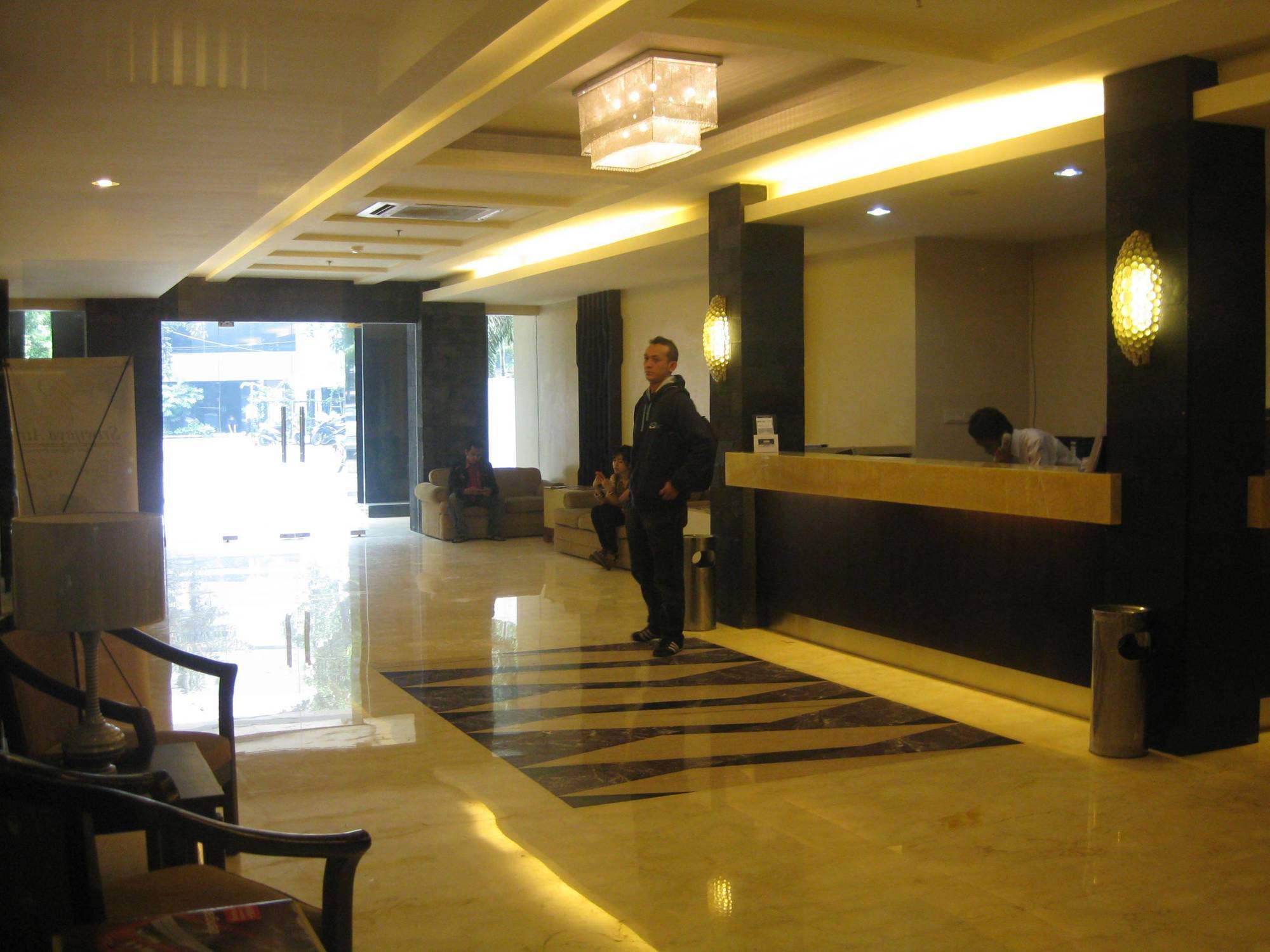 Rota International Hotel Jacarta Exterior foto